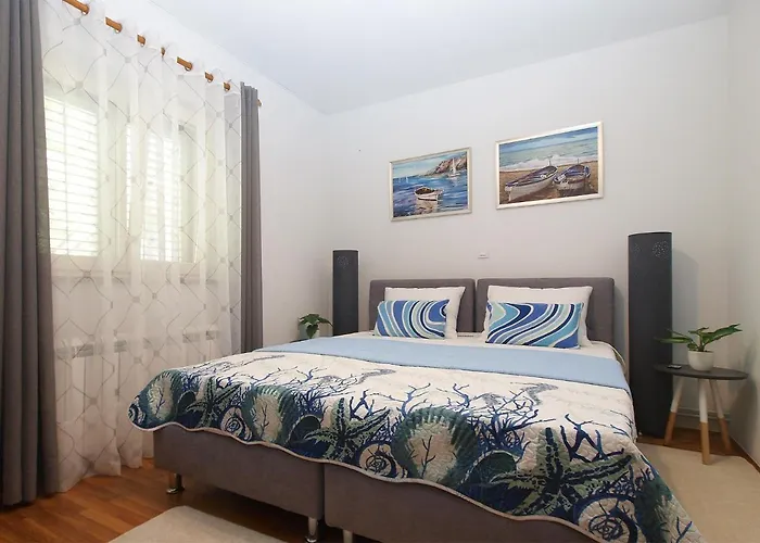 Дом отдыха House Kristina 2087