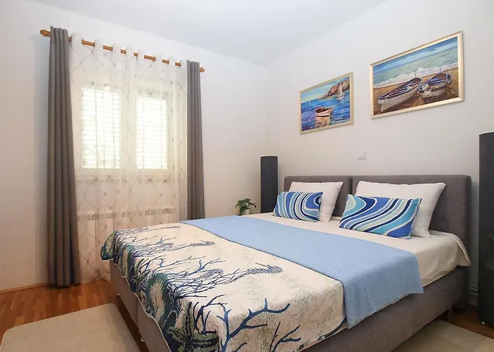 Vikendica House Kristina 2087 Pula