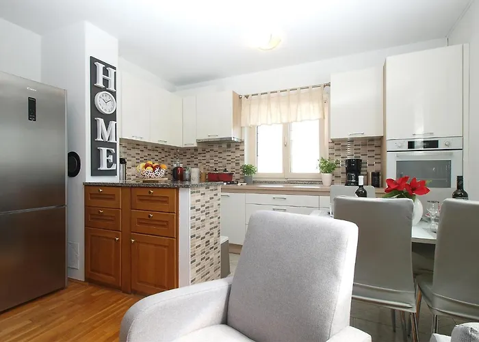 Vikendica House Kristina 2087